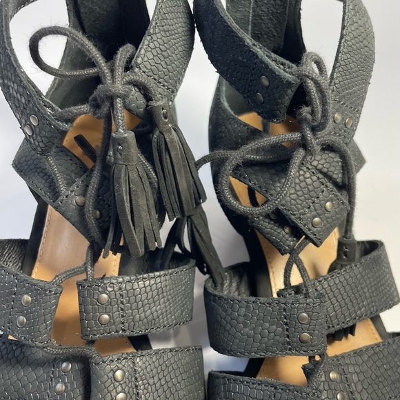 UGG Yasmin snake print wedge sandals tassel black size 7 - Picture 7 of 16